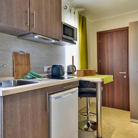 Casa de hóspedes Central Suites St. Julian'S 4*