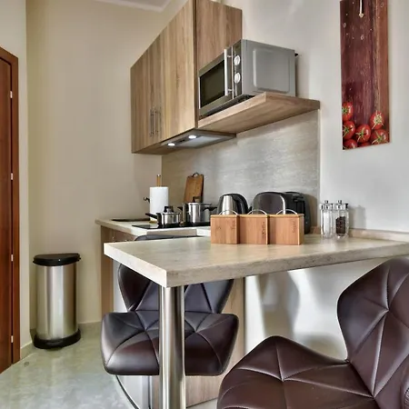 Central Suites St. Julian'S 4*
