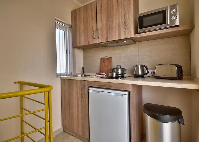 Central Suites St. Julian'S Гостевой дом