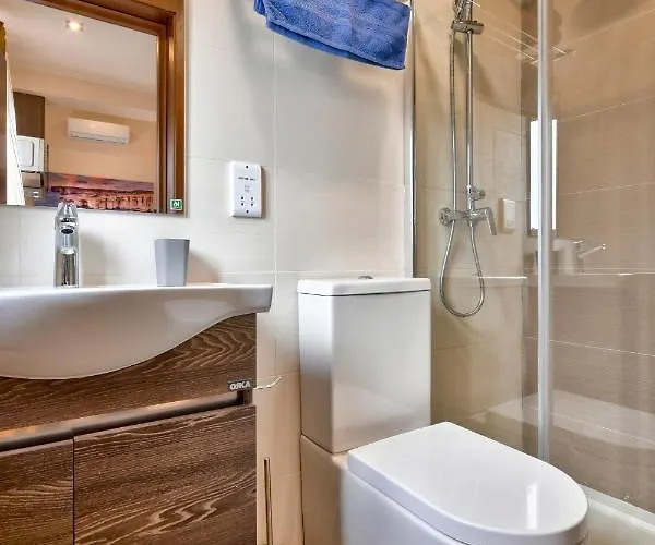 Central Suites St. Julian'S Гостевой дом