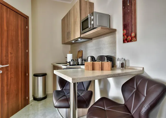 Central Suites St. Julian'S 4*