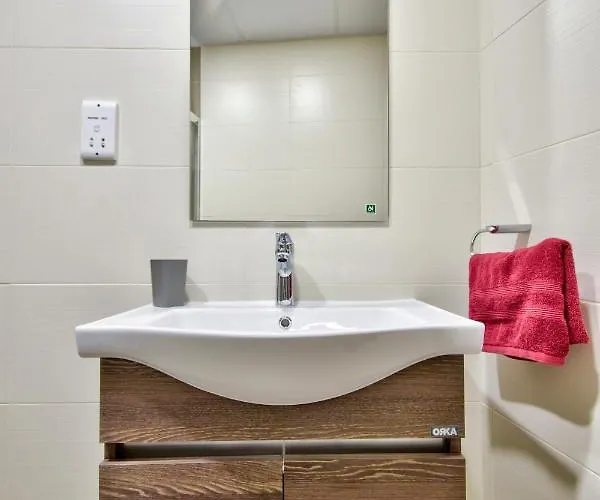 Гостевой дом Central Suites St. Julian'S Сент Джулианс